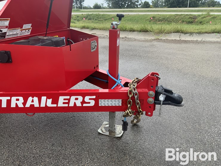 2025-massey-ferguson-730-image-12