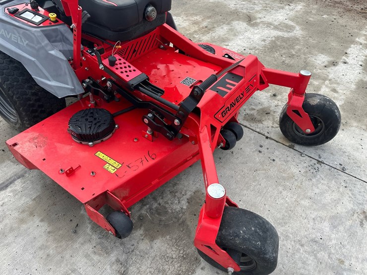 gravely-proturn-60-image-9