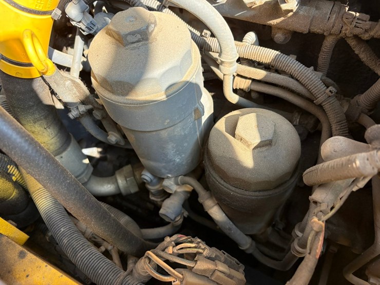 #2410-•-2015-sakia-sw880-double-drum-smooth-roller-compactor-image-33