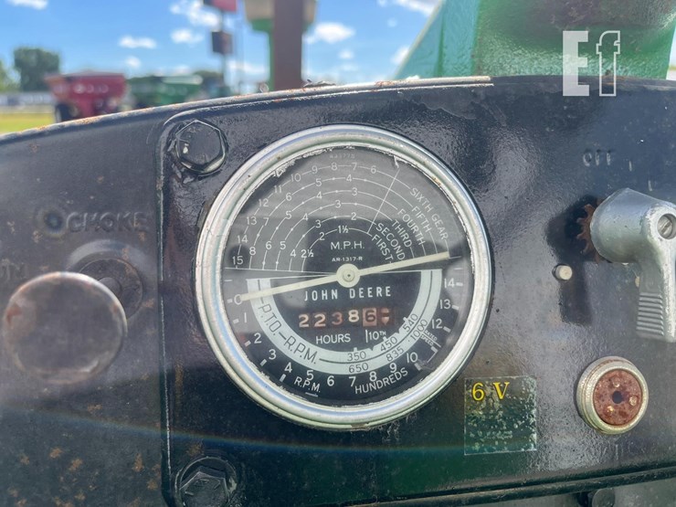 1959-john-deere-830-image-4