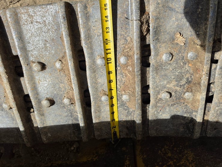 deere-555g-image-37