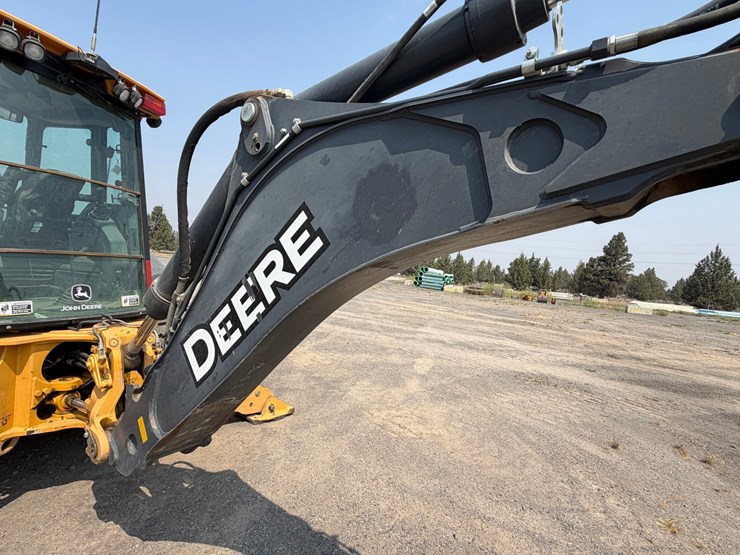 2016-deere-410l-image-54