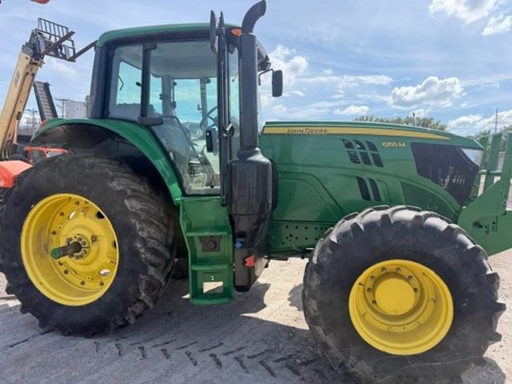 2019-john-deere-6155m-image-4