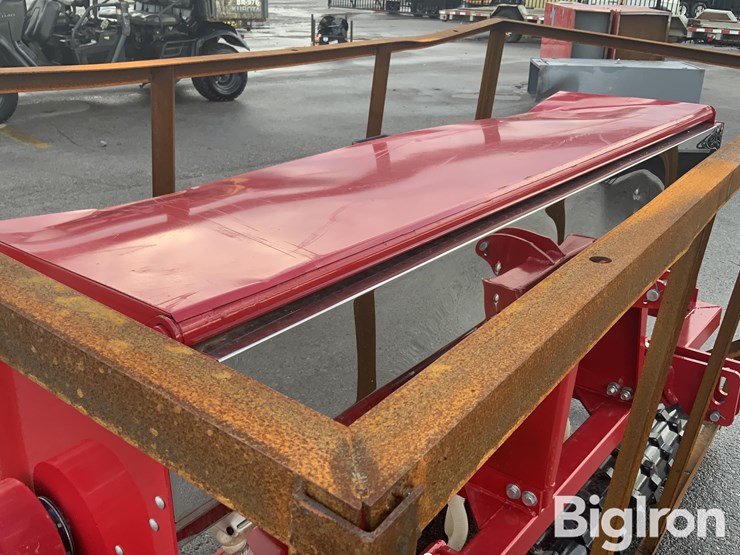 2026-massey-ferguson-730-image-16