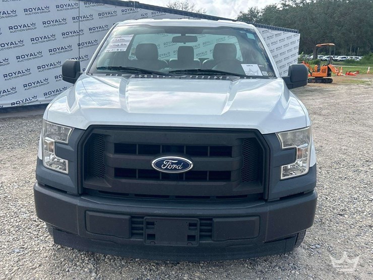 2017-ford-f150-image-23