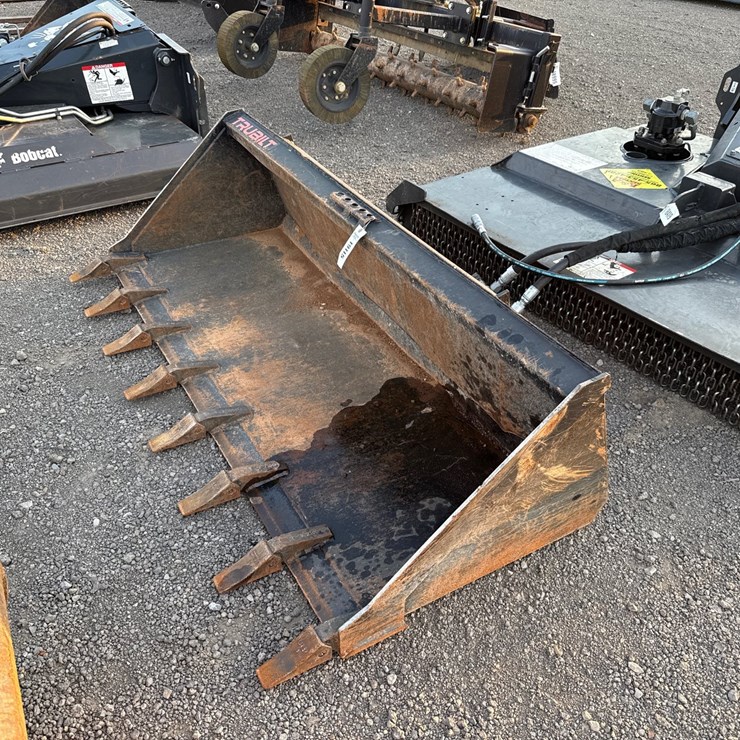 #2019 • TRUBILT 72" SKID STEER TOOTH BUCKET