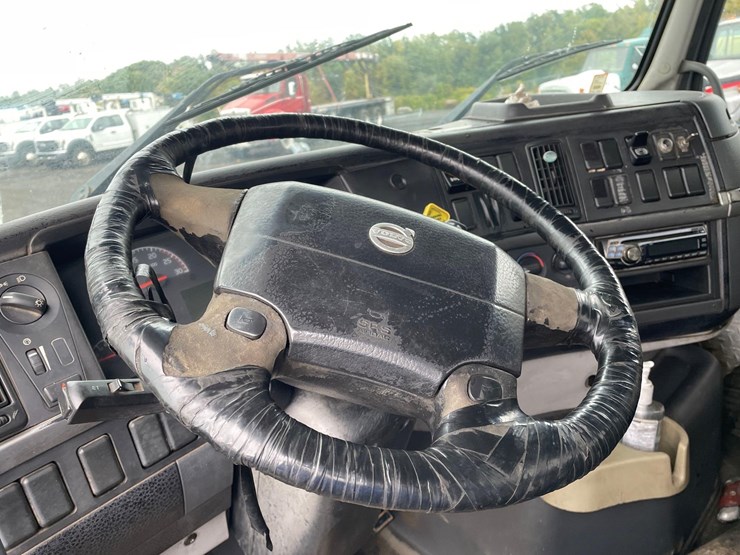 volvo-vn-image-11