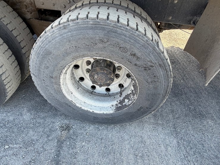 #2532-•-kenworth-w928-tandem-axle-dump-truck-image-64
