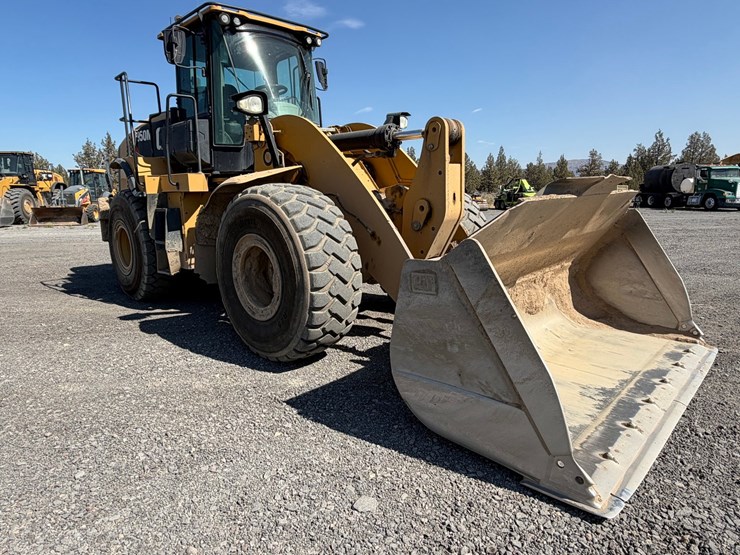 2015-caterpillar-950m-image-3