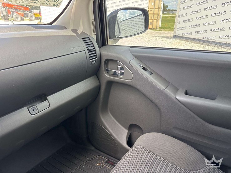 2018-nissan-frontier-image-17