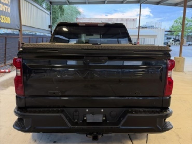2021-chevrolet-silverado-1500-image-9
