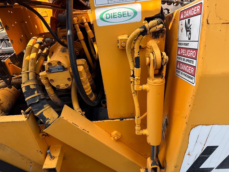 2009-leeboy-l8500t-image-40