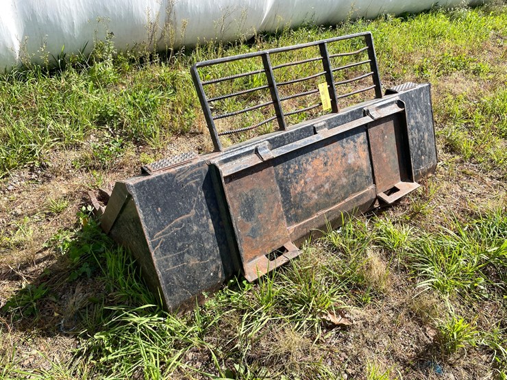 #1613-•-skid-steer-rock-bucket-image-6