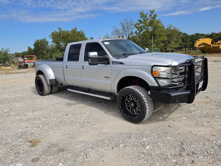 2015-ford-f350-image-24