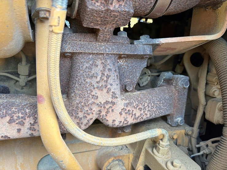 2004-case-1150h-image-47