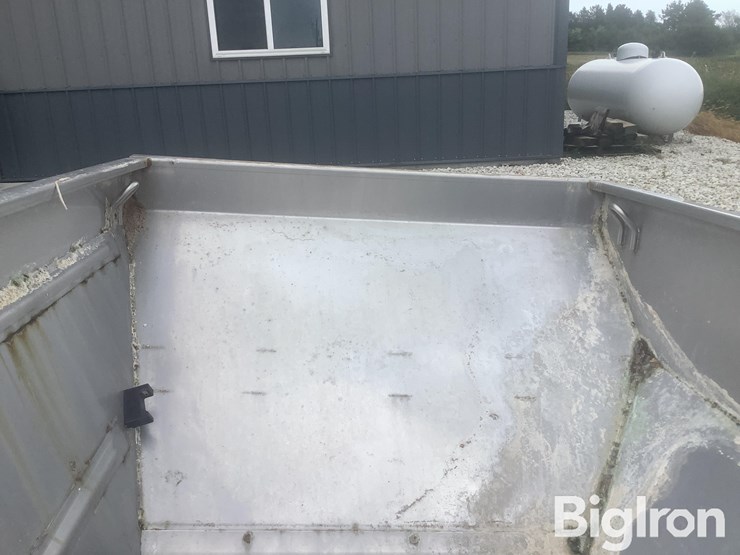 new-leader-l3220g-multapplier-fertilizer-box-image-20