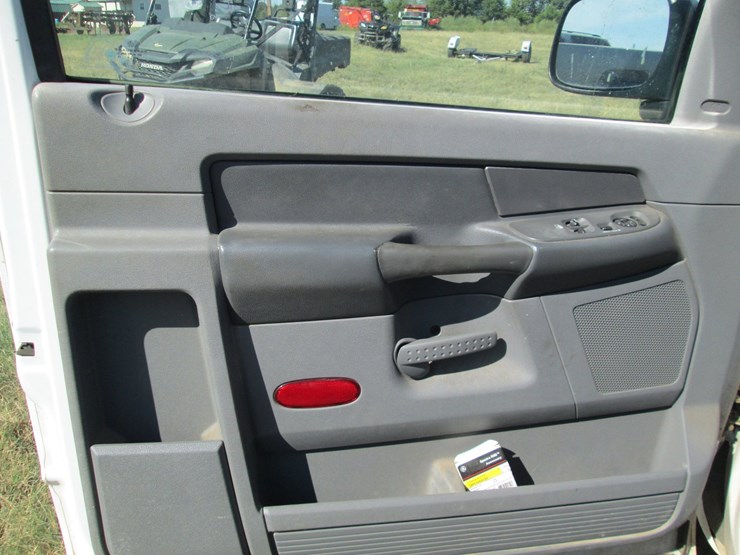 2006-dodge-ram-1500-image-16