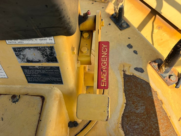 #2410-•-2015-sakia-sw880-double-drum-smooth-roller-compactor-image-54
