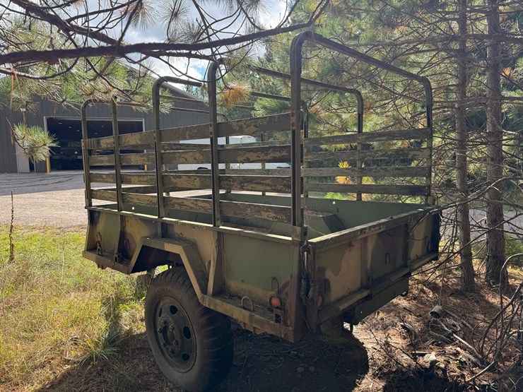 #3283-•-1-1/2-ton-utility-trailer-image-3