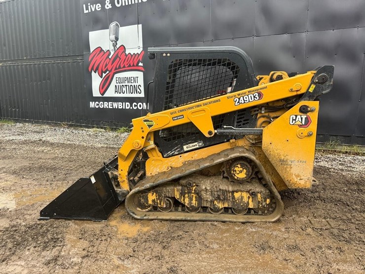 2020-caterpillar-249d-image-3