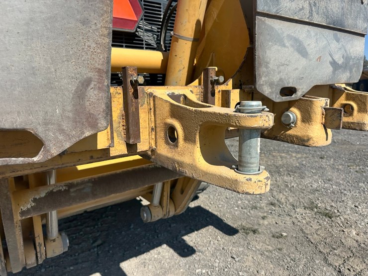 2013-deere-872gp-image-42