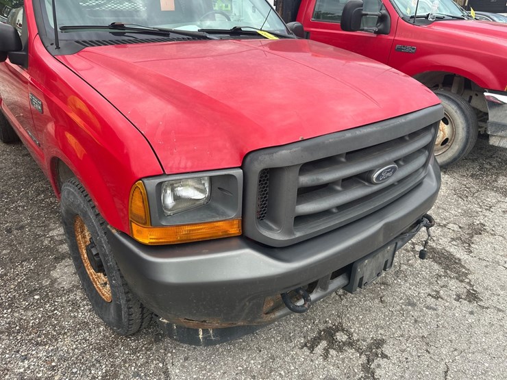 2001-ford-f350-image-31