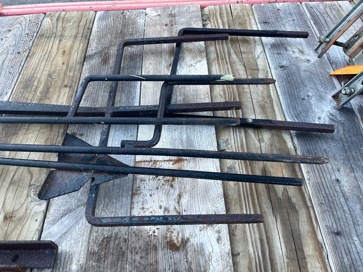#4092-•-shepherd's-hooks-(04)-image-4