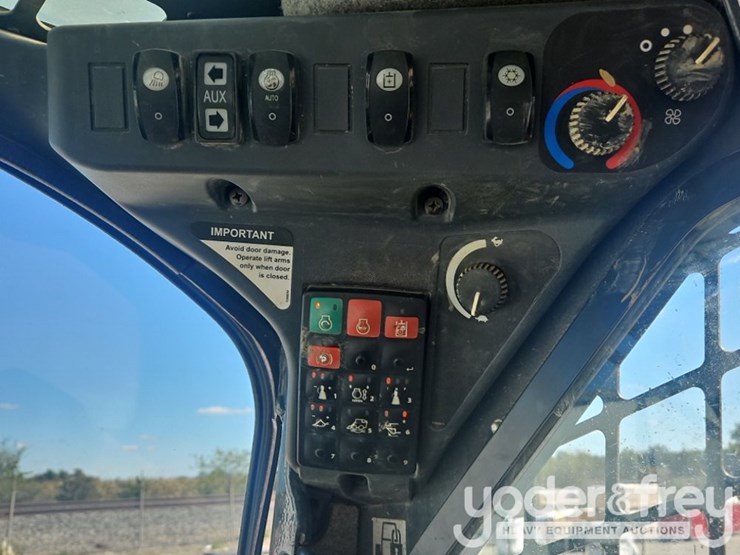 2019-deere-333g-image-30