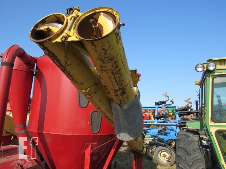 355-new-holland-355-image-10