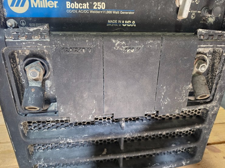#25308-•-miller-bobcat-250-generator/welder-image-4