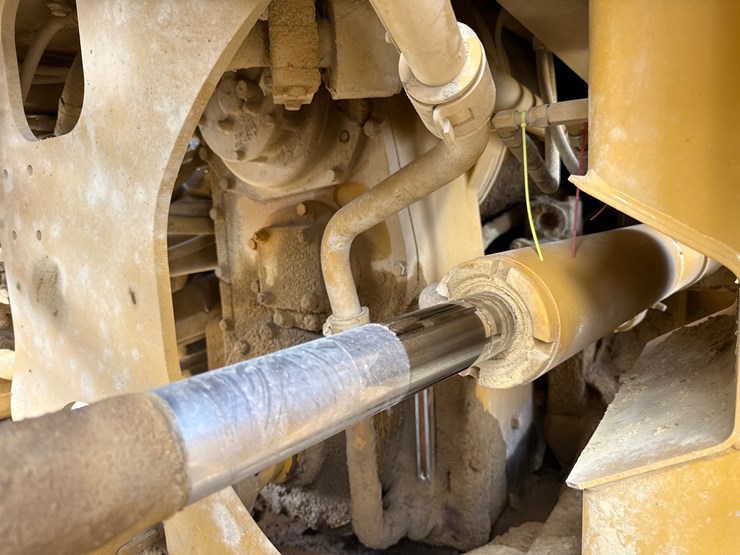 2010-caterpillar-980h-image-32