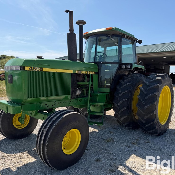 1990 JOHN DEERE 4555