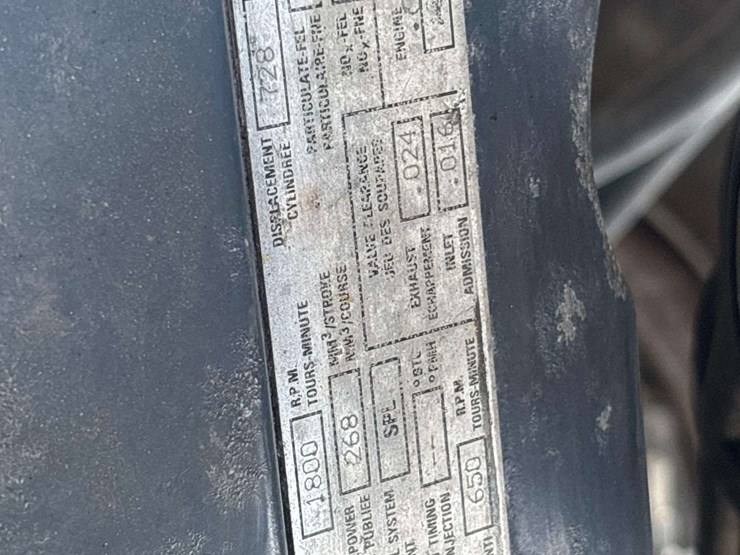 2002-mack-cl713-image-10