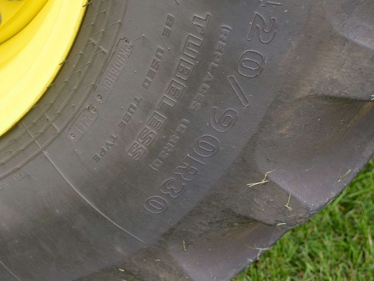 2011-john-deere-r-image-20