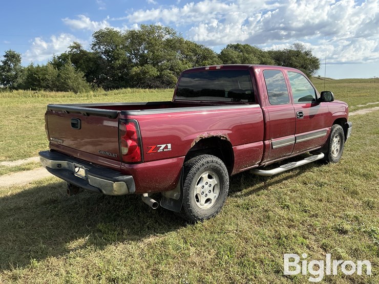 2004-chevrolet-silverado-1500-image-5