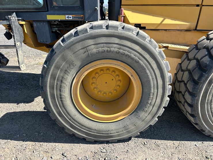 2013-deere-872gp-image-83