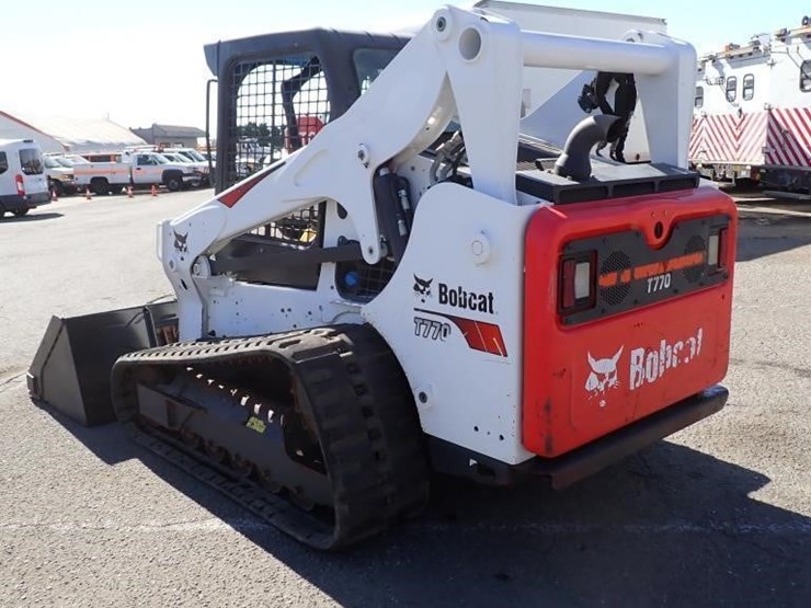 2023-bobcat-t770-image-4
