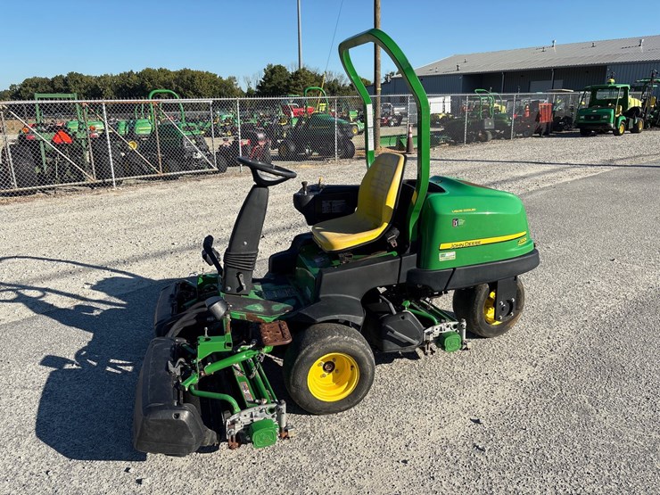 john-deere-2500b-image-1