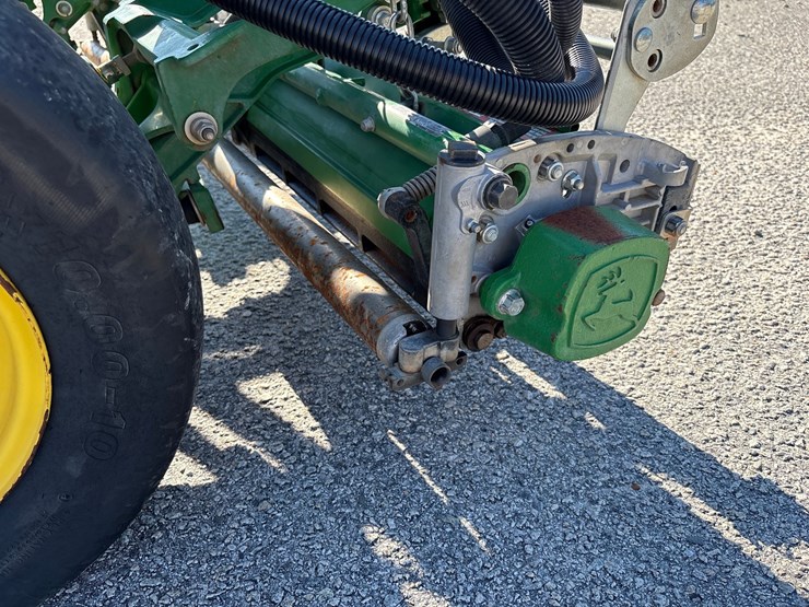 john-deere-2750-image-11
