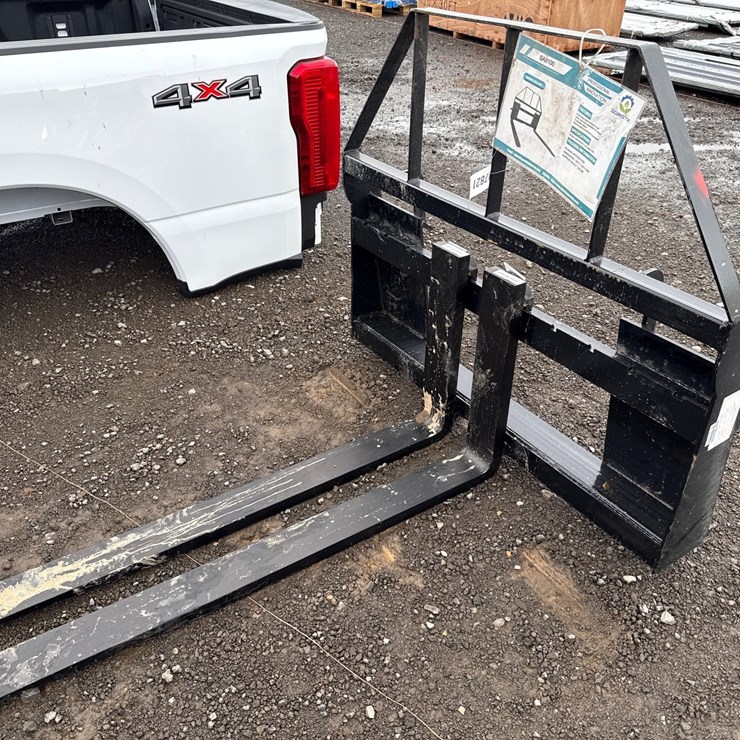#6019 • 48" SKID STEER PALLET FORKS