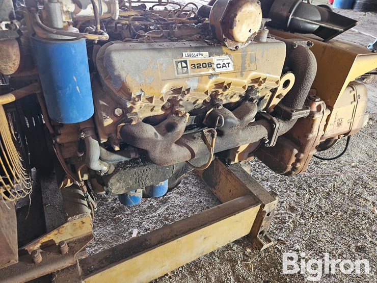caterpillar-3208-image-13