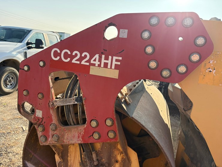 2009-dynapac-cc224hf-image-8