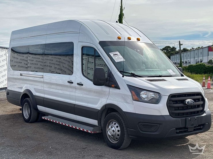 2020-ford-transit-image-2