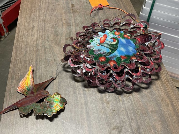 #4072-•-kinetic-metal-hummingbird-wind-spinner-(cw)-image-1