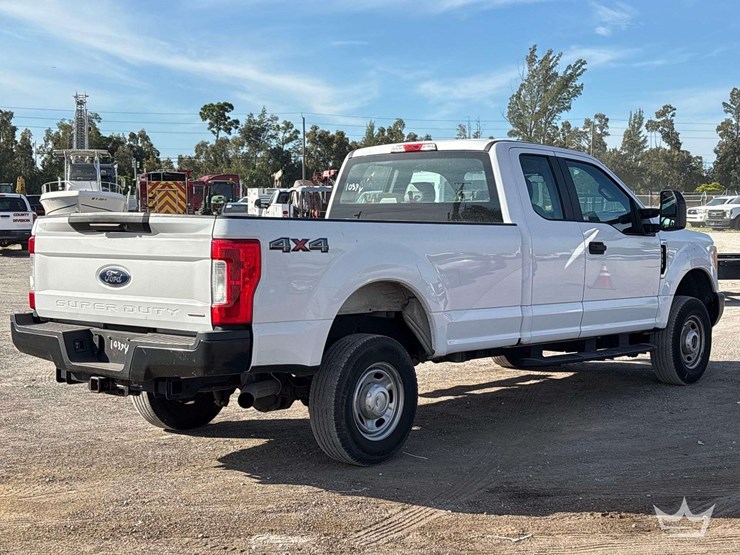 2017-ford-f250-image-3