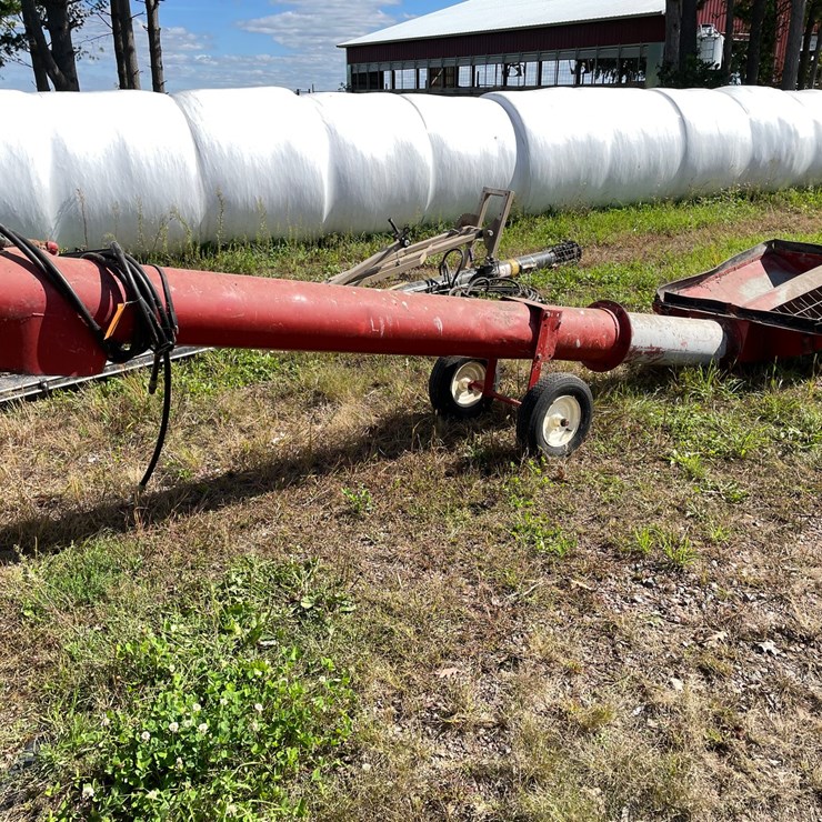 #1618 • Buhler Hydraulic Jump Auger