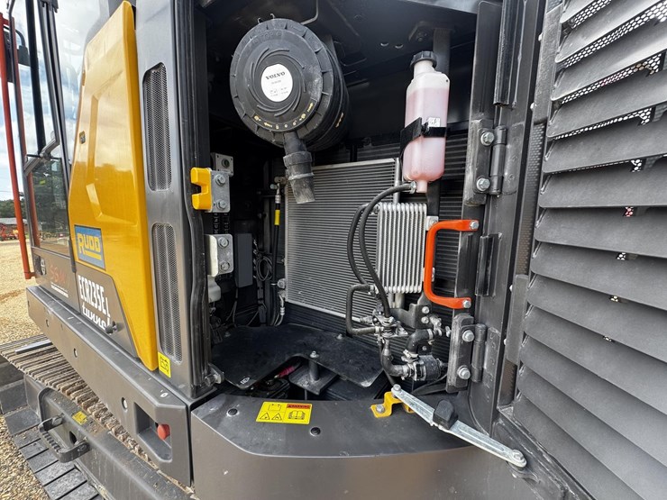 2025-volvo-ecr235el-image-19