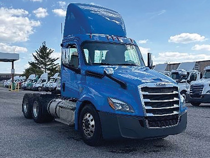 2022-freightliner-cascadia-116-image-2