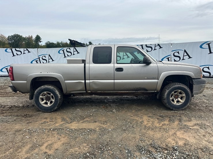2003-chevrolet-2500-image-6