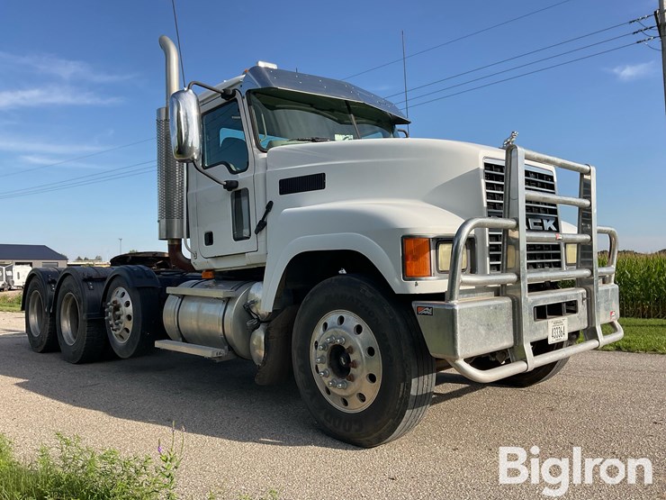 2007-mack-chn613-image-3